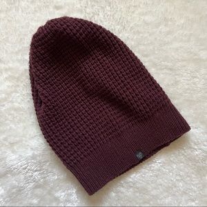 ARITZIA/TNA | Toque/Beanie Hat